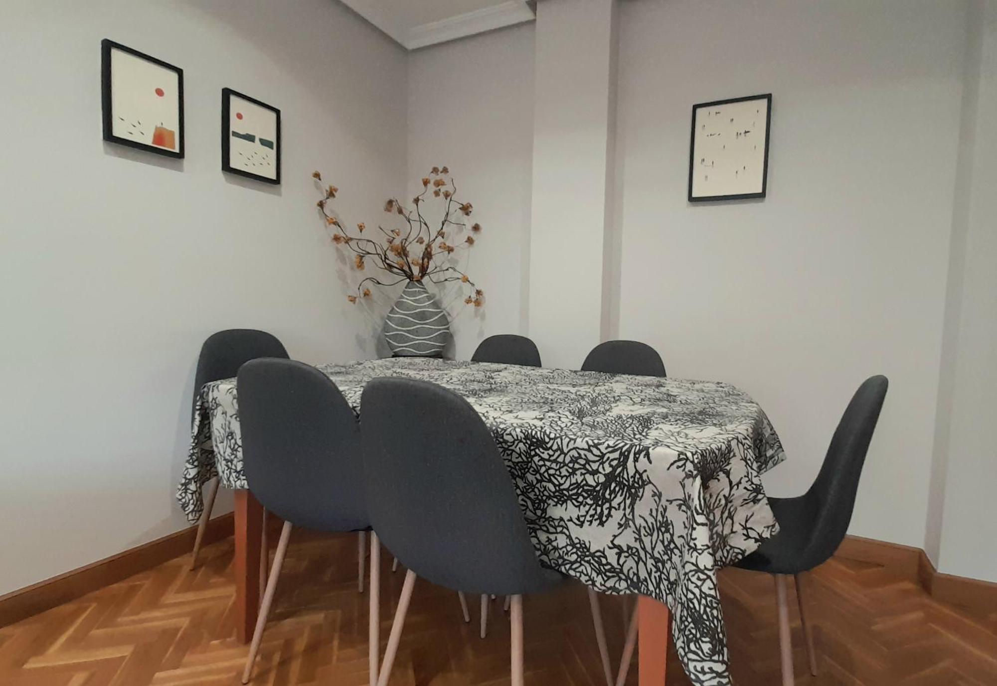 Apartmán Zuberoa- Vistas, Terraza Y Parking Zarautz Exteriér fotografie