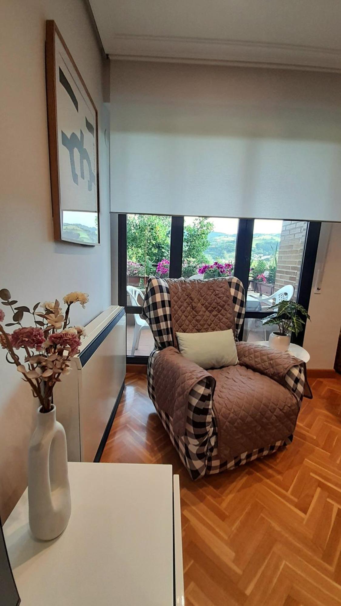 Apartmán Zuberoa- Vistas, Terraza Y Parking Zarautz Exteriér fotografie